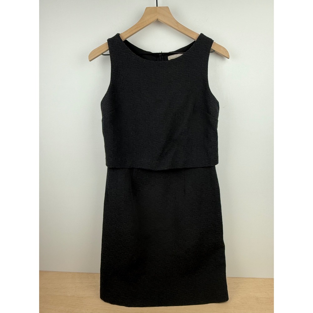 Banana‎ Republic Black Textured Sheath Dress Sleeveless Knee Length Size 4